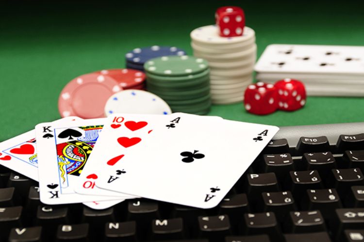 Bỏ túi bí kíp chơi game bài