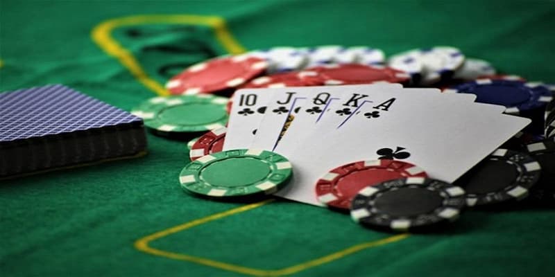 Đôi nét về tựa game Poker
